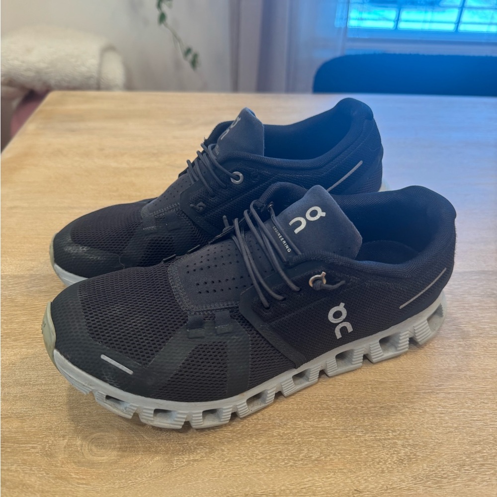 On Cloud Womens 8 Black Running Shoes Athletic Causal Comfort Lightweight